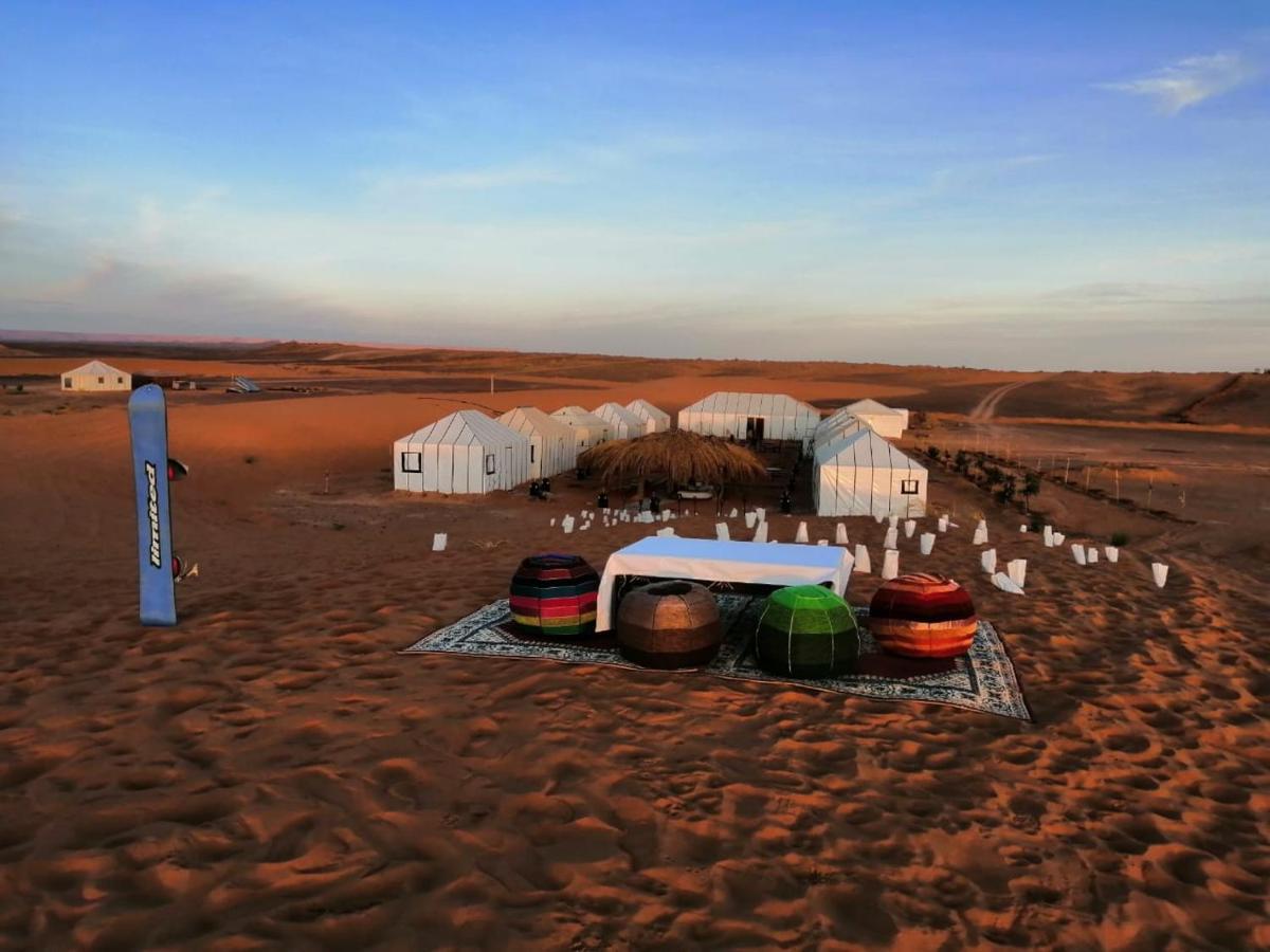 Akabar Luxury Desert Camp Мерзуга Экстерьер фото