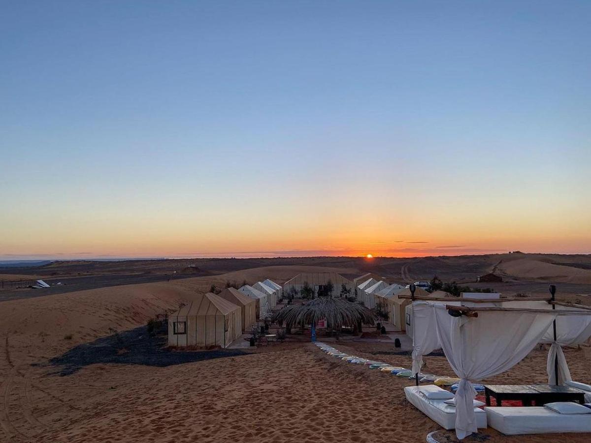 Akabar Luxury Desert Camp Мерзуга Экстерьер фото