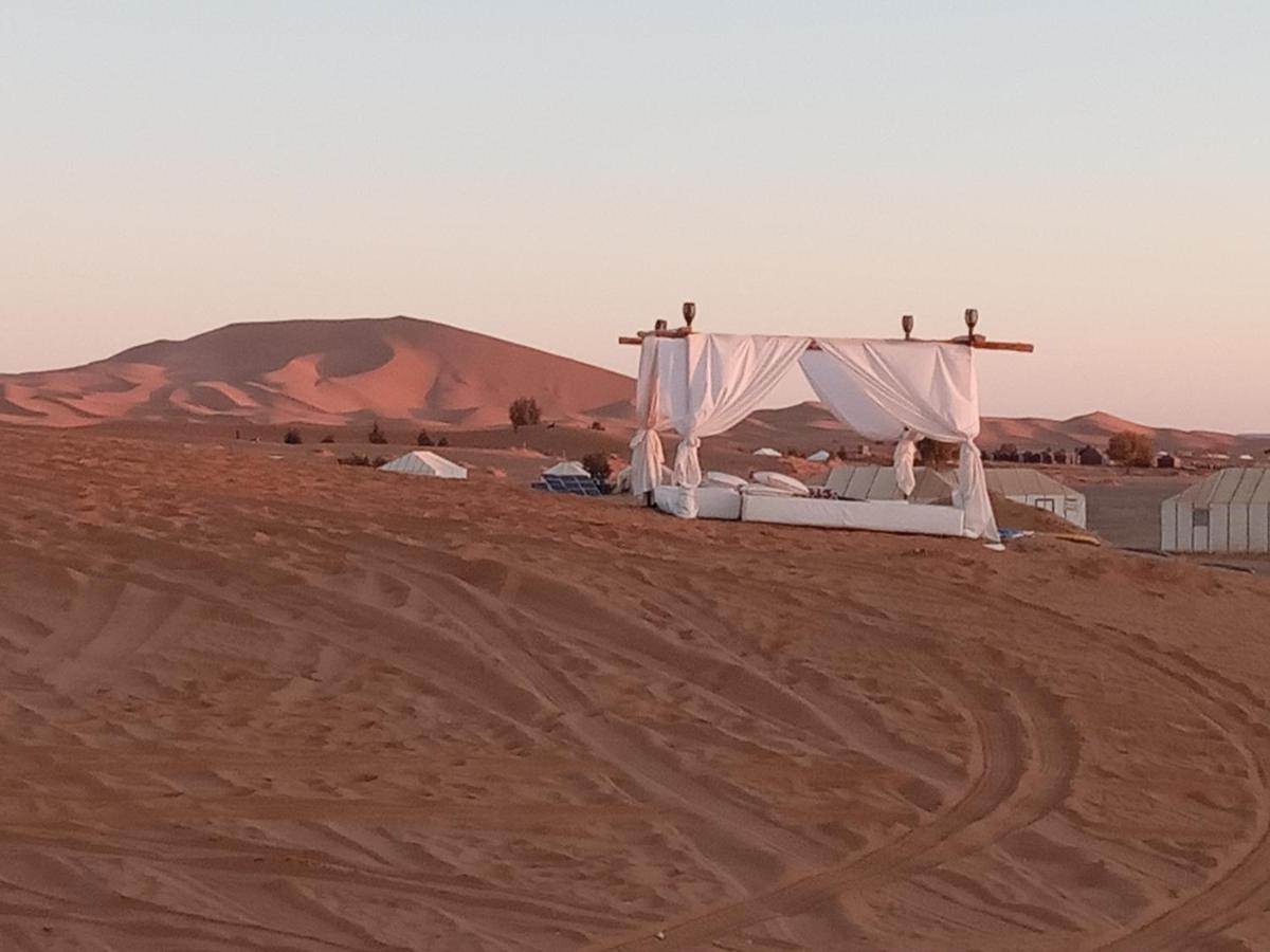 Akabar Luxury Desert Camp Мерзуга Экстерьер фото