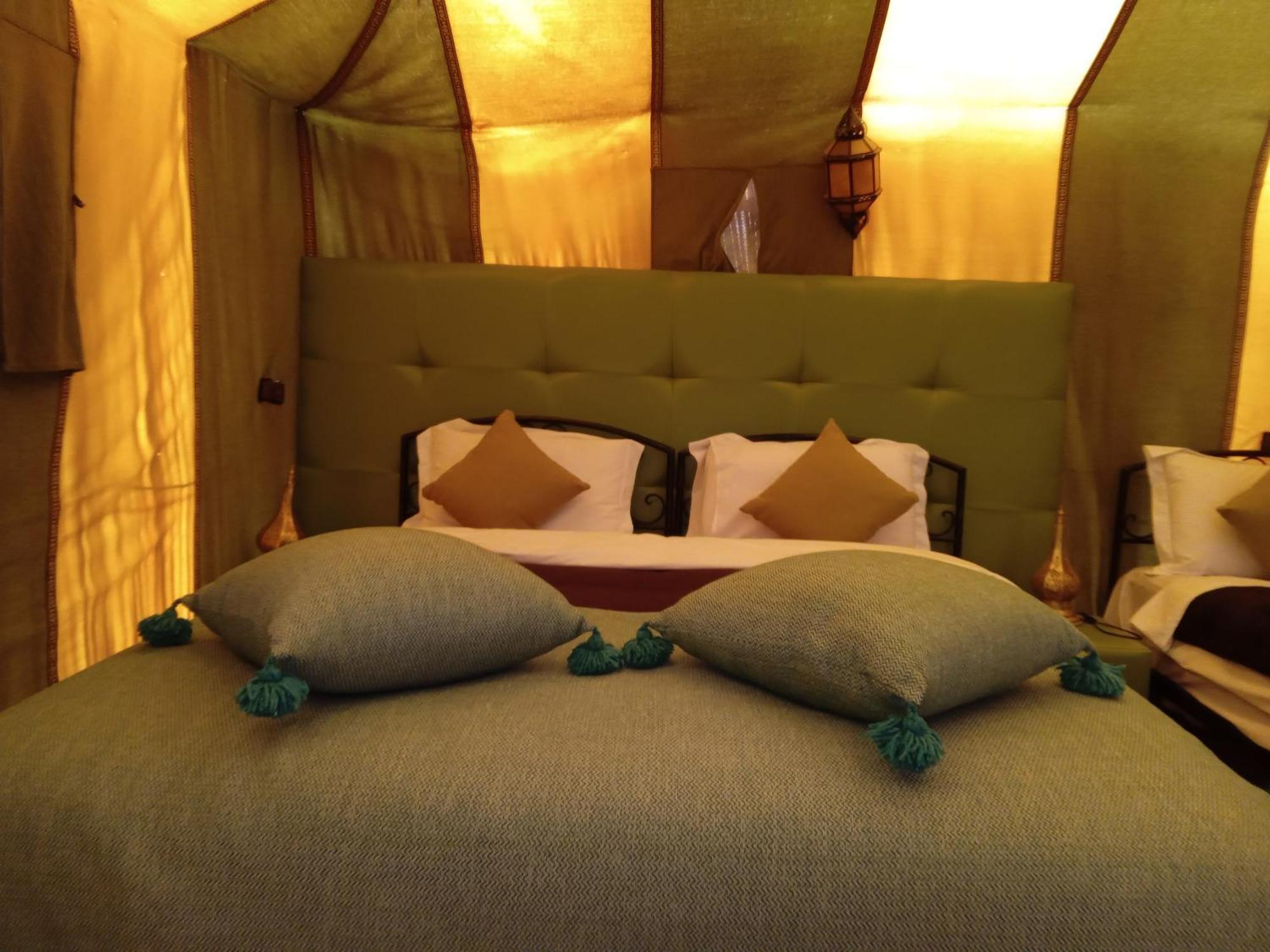 Akabar Luxury Desert Camp Мерзуга Экстерьер фото